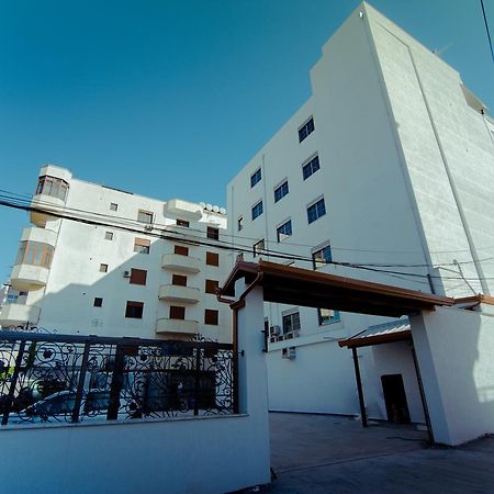 Hotel Lubjana Durrës 外观 照片