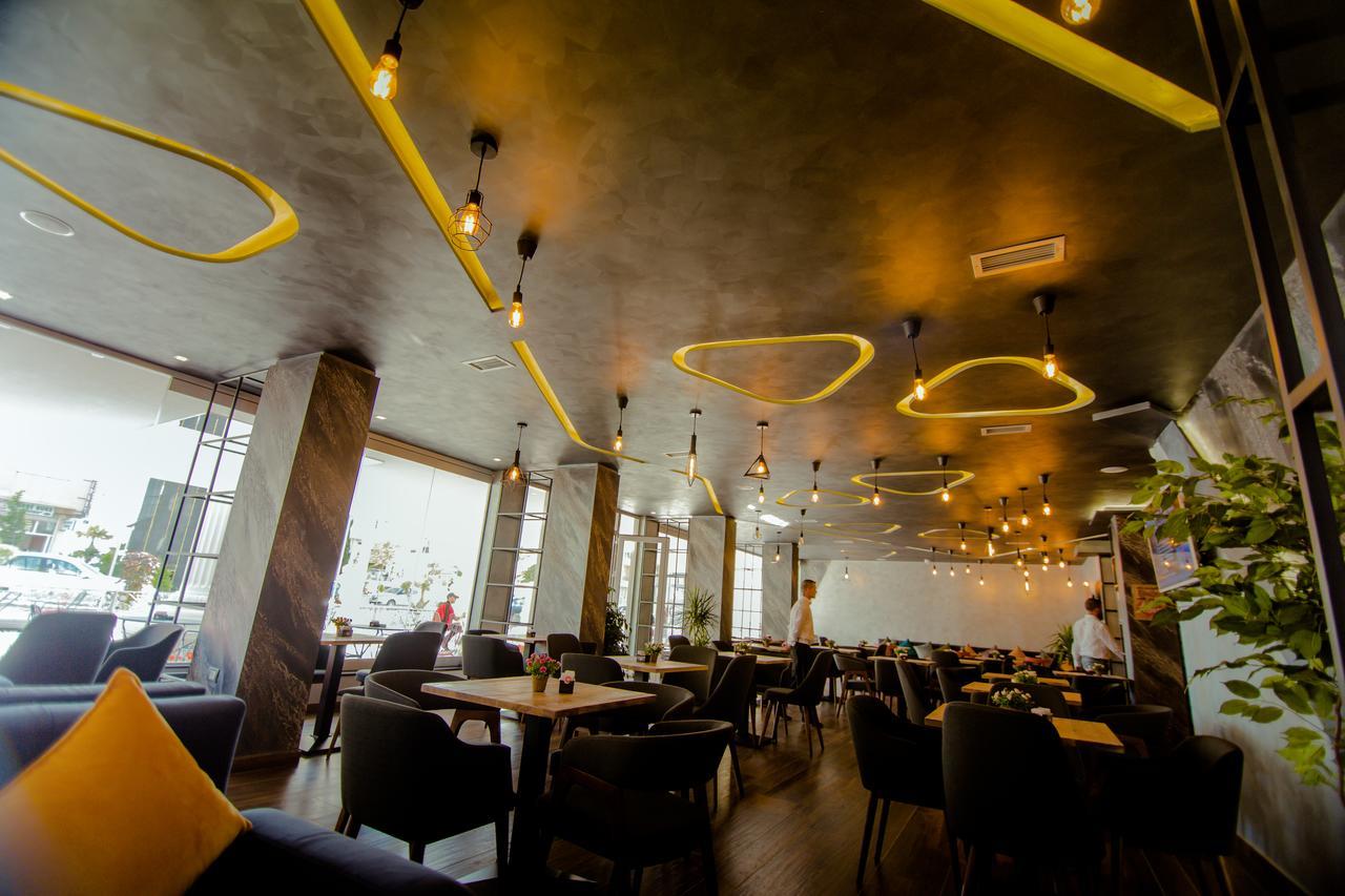 Hotel Lubjana Durrës 外观 照片